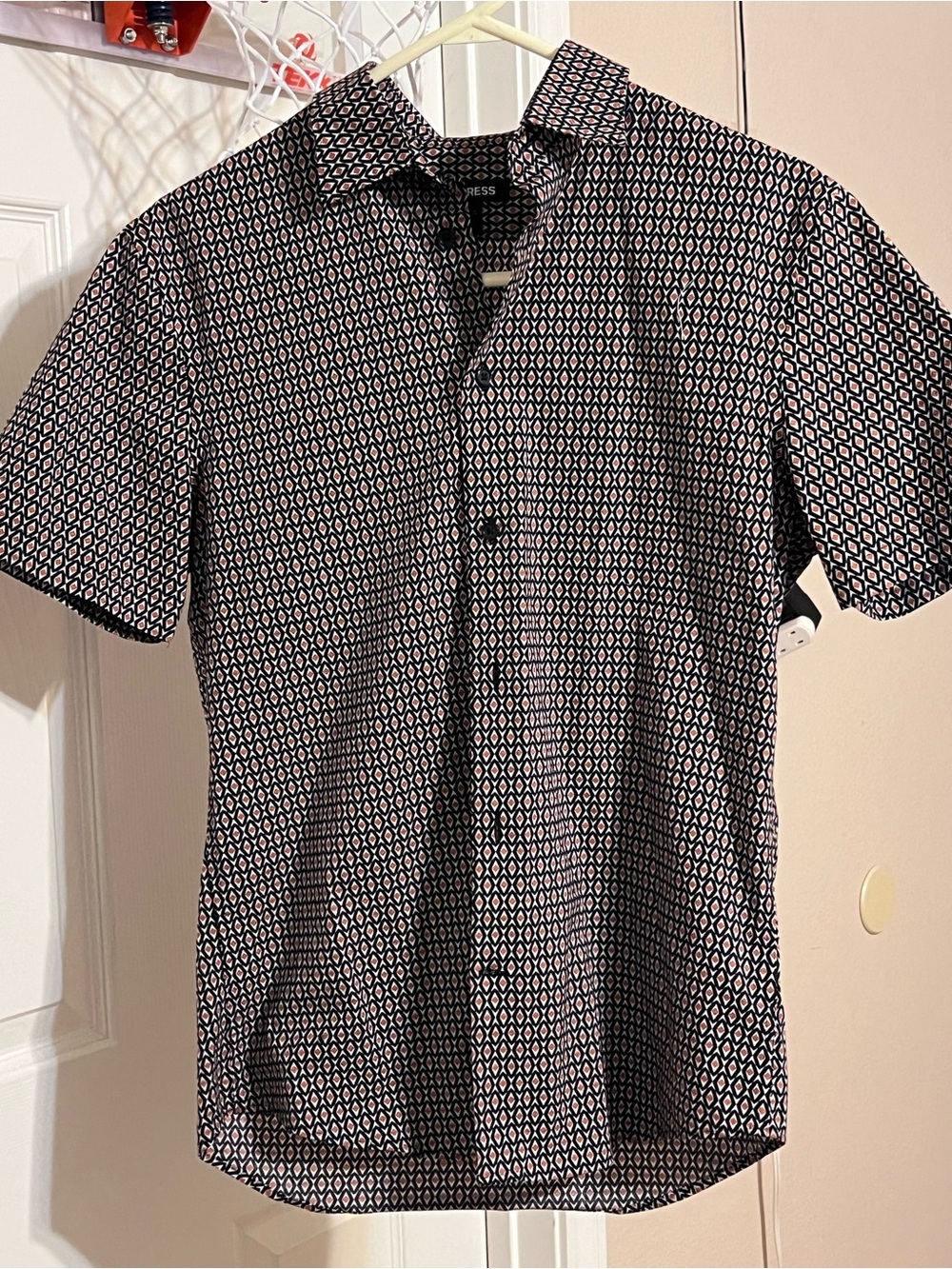 Express Short-Sleeve Button-Up Shirt in Black and Pink Geo Print